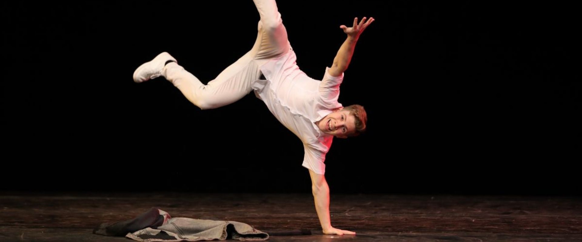 Danza Mundial Solo Hip-Hop