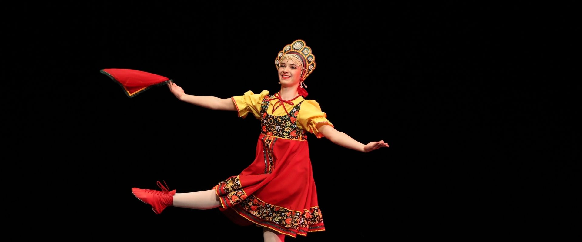 Danza Mundial Solo Nationaltanz